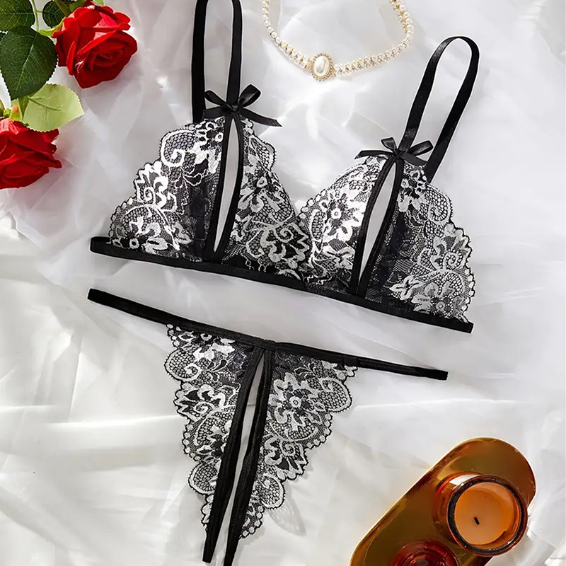 黒ホットクロッチレスセクシーな女性のレースのランジェリー誘惑 - Lace Bralette Set のレビューと価格